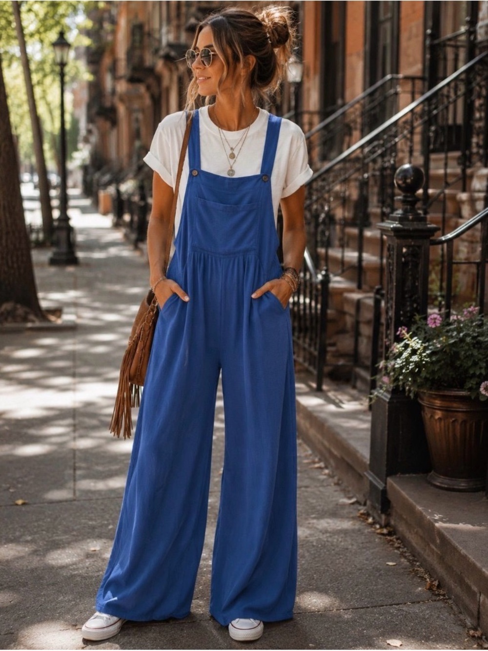 Sz L Woman’s Blue Wide-Leg Overalls